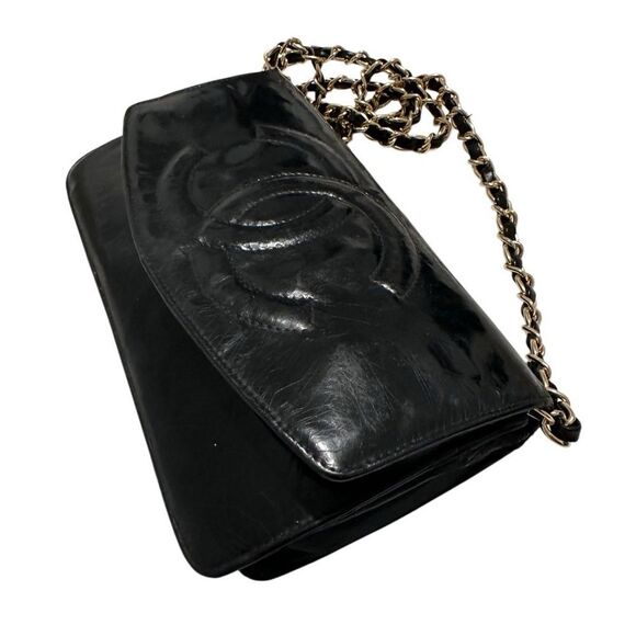 Chanel patent leather clutch with an added chain - Picture 14 of 15